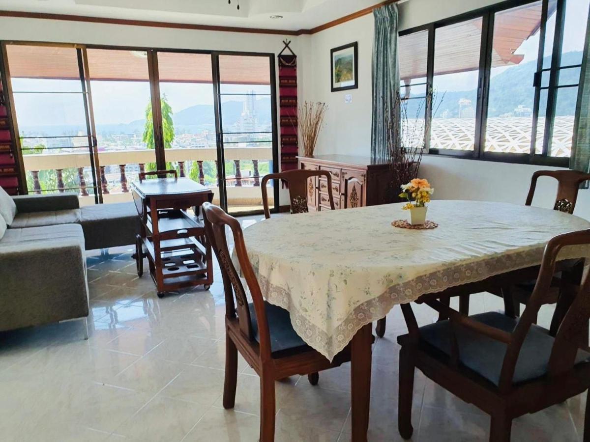 Aksarai Hotel Patong Bagian luar foto