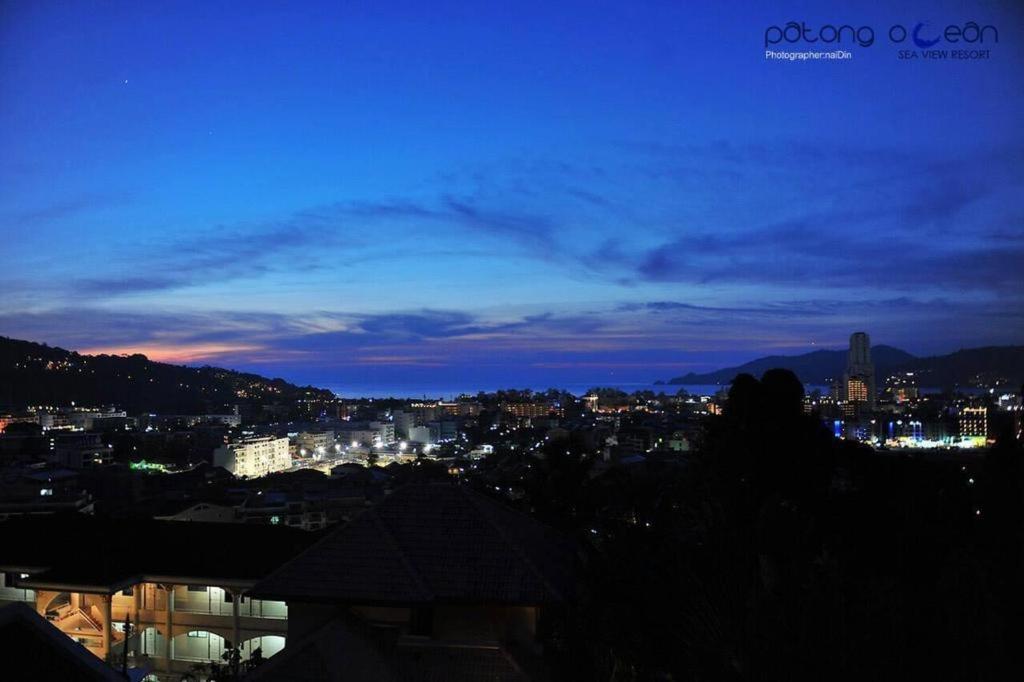 Aksarai Hotel Patong Bagian luar foto
